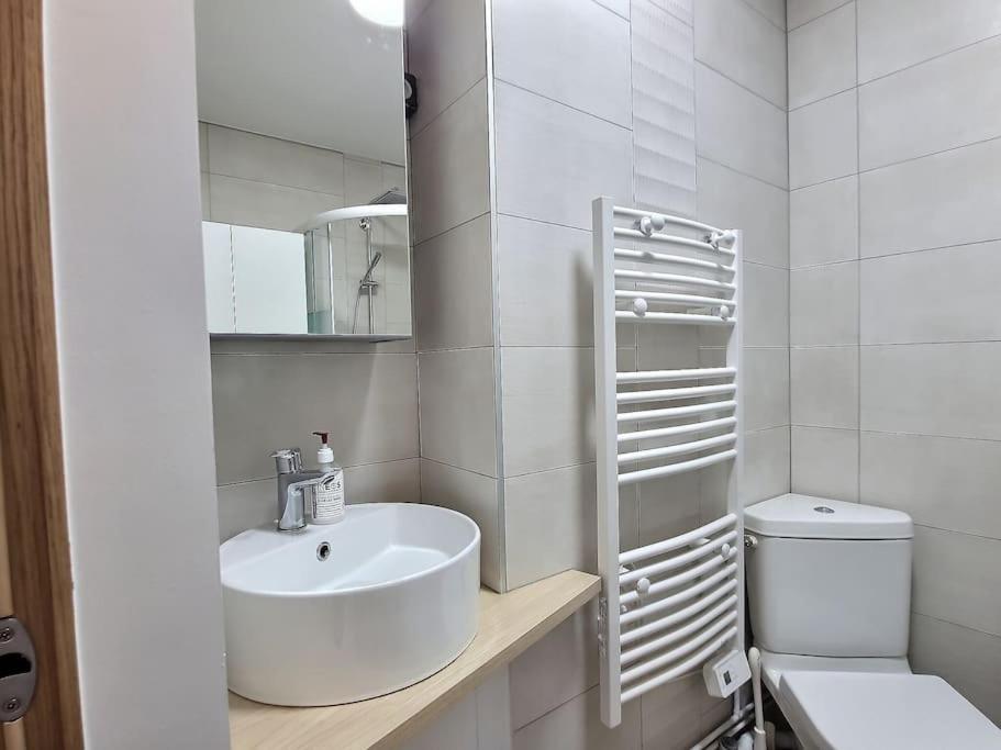 5 Mins to Train Station - Free Parking Space - Paris & DisneyLand - Cocon Pomponne