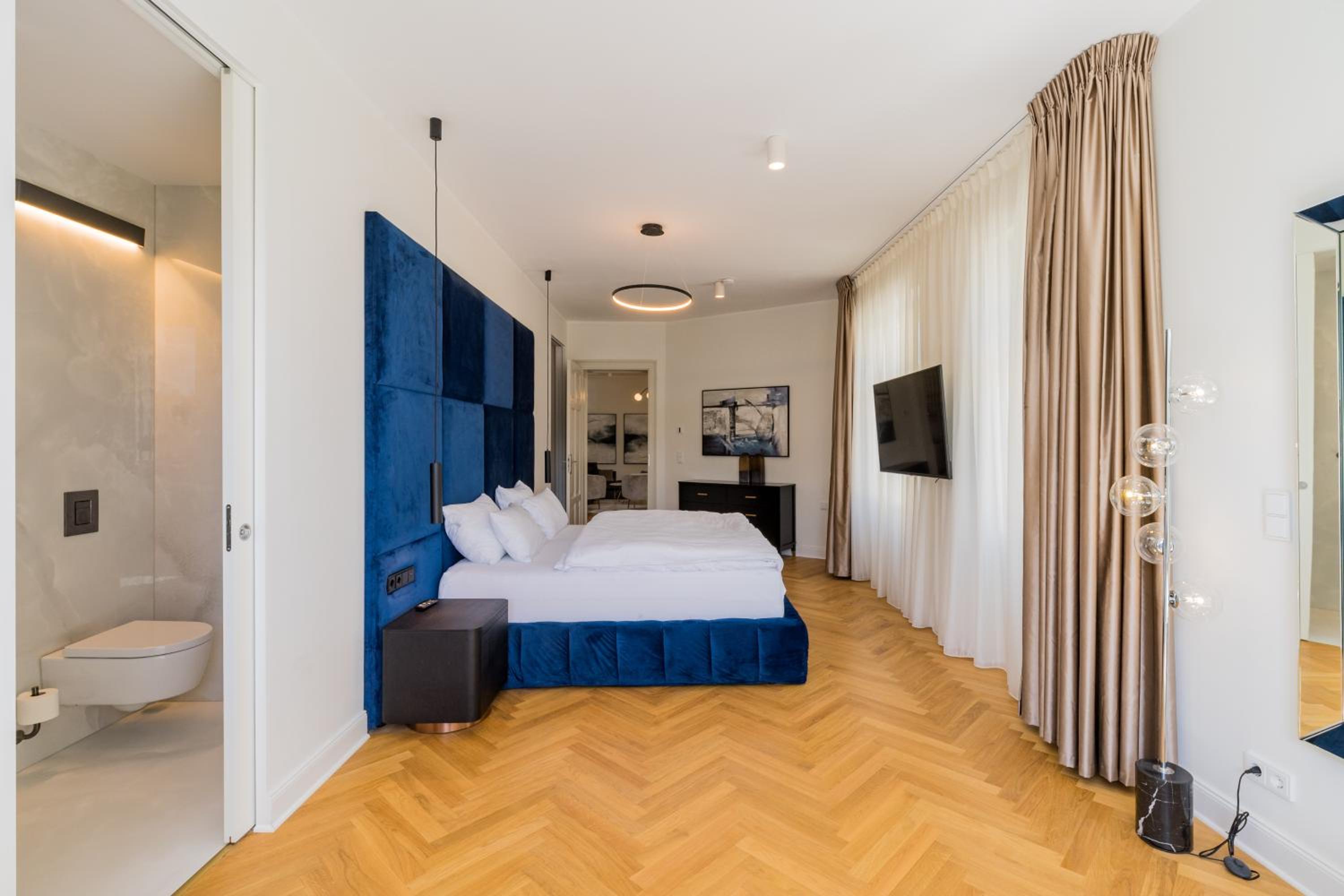Spacious Apartments In Mitte- Feel The Citycenter
