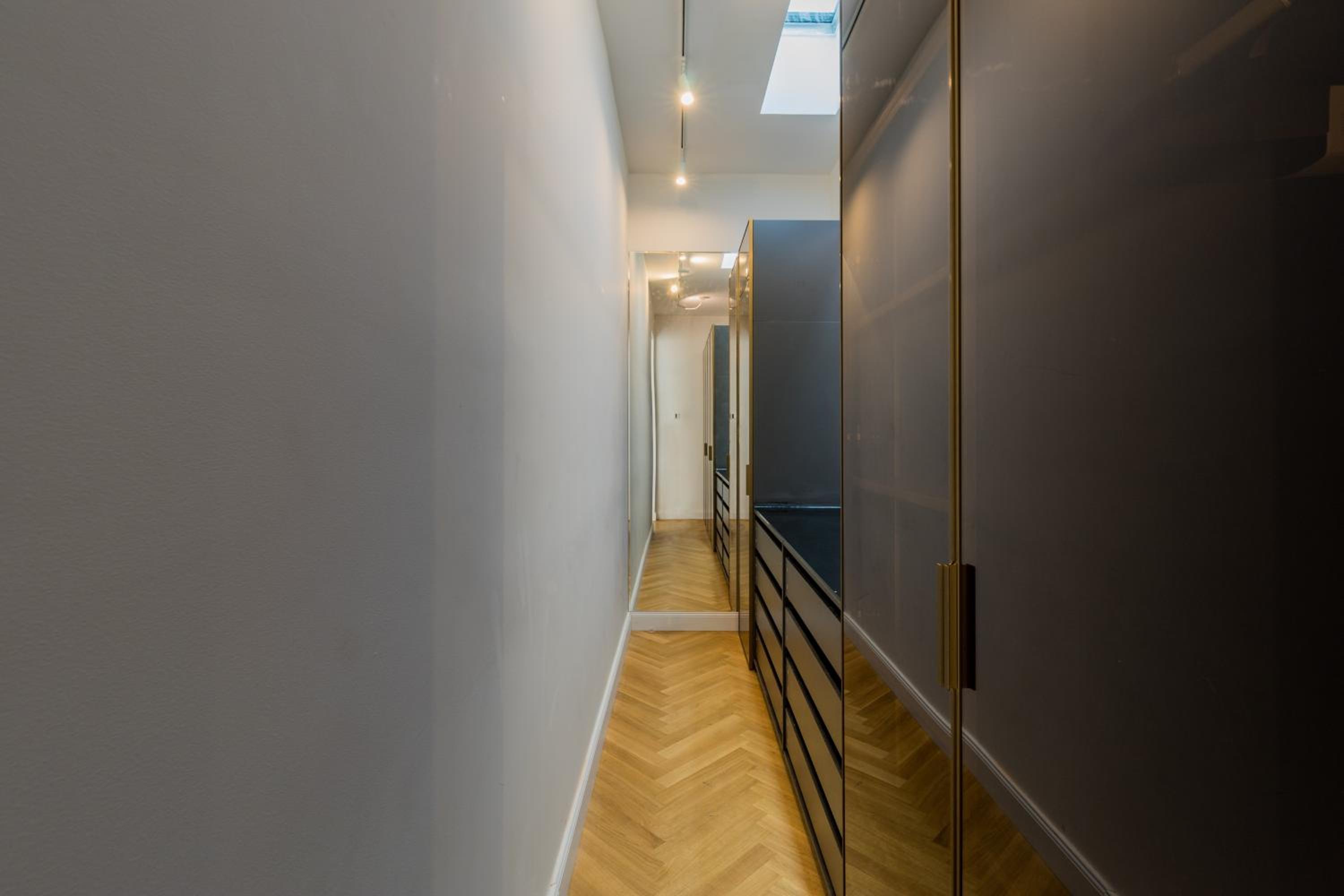Spacious Apartments In Mitte- Feel The Citycenter