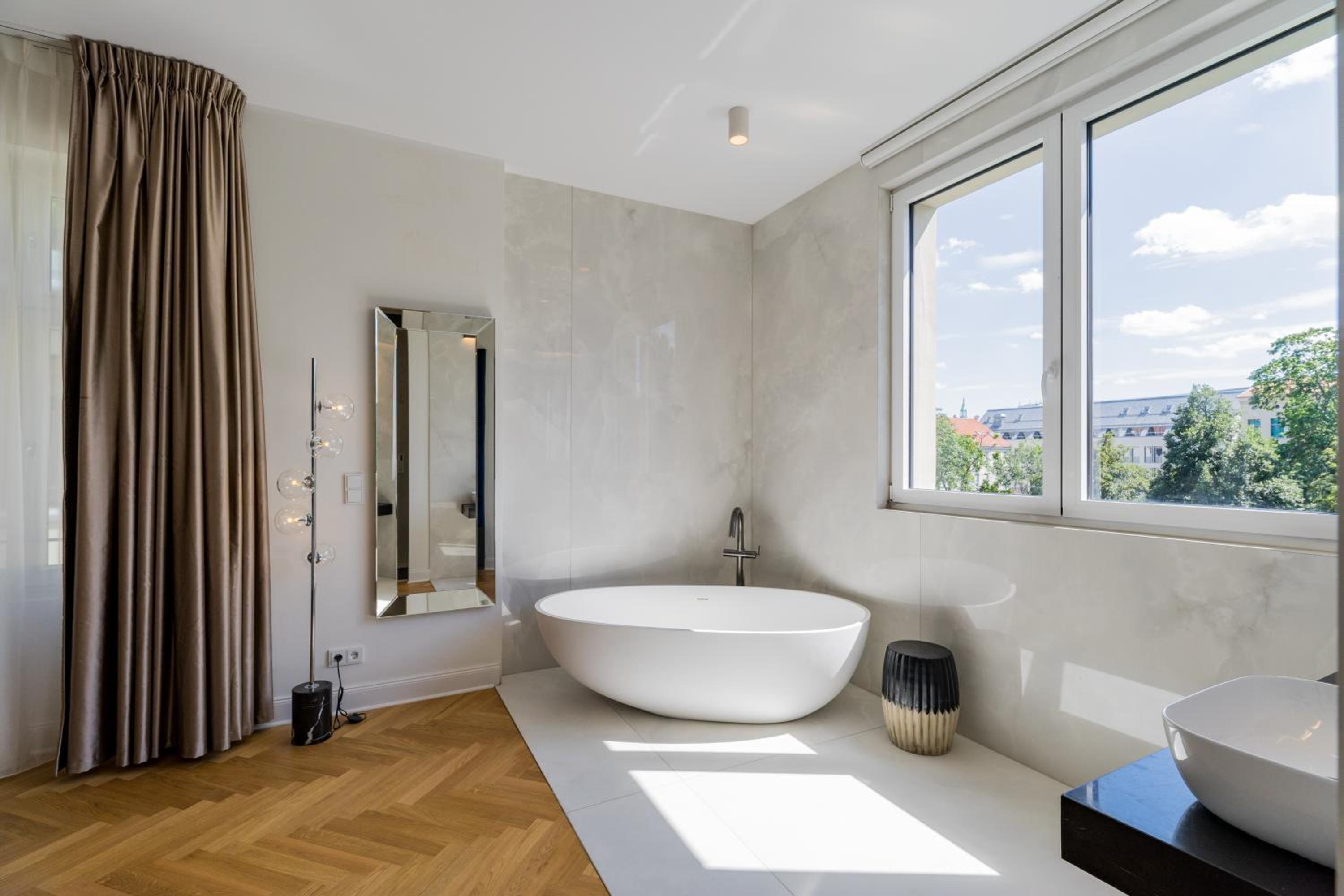 Spacious Apartments In Mitte- Feel The Citycenter
