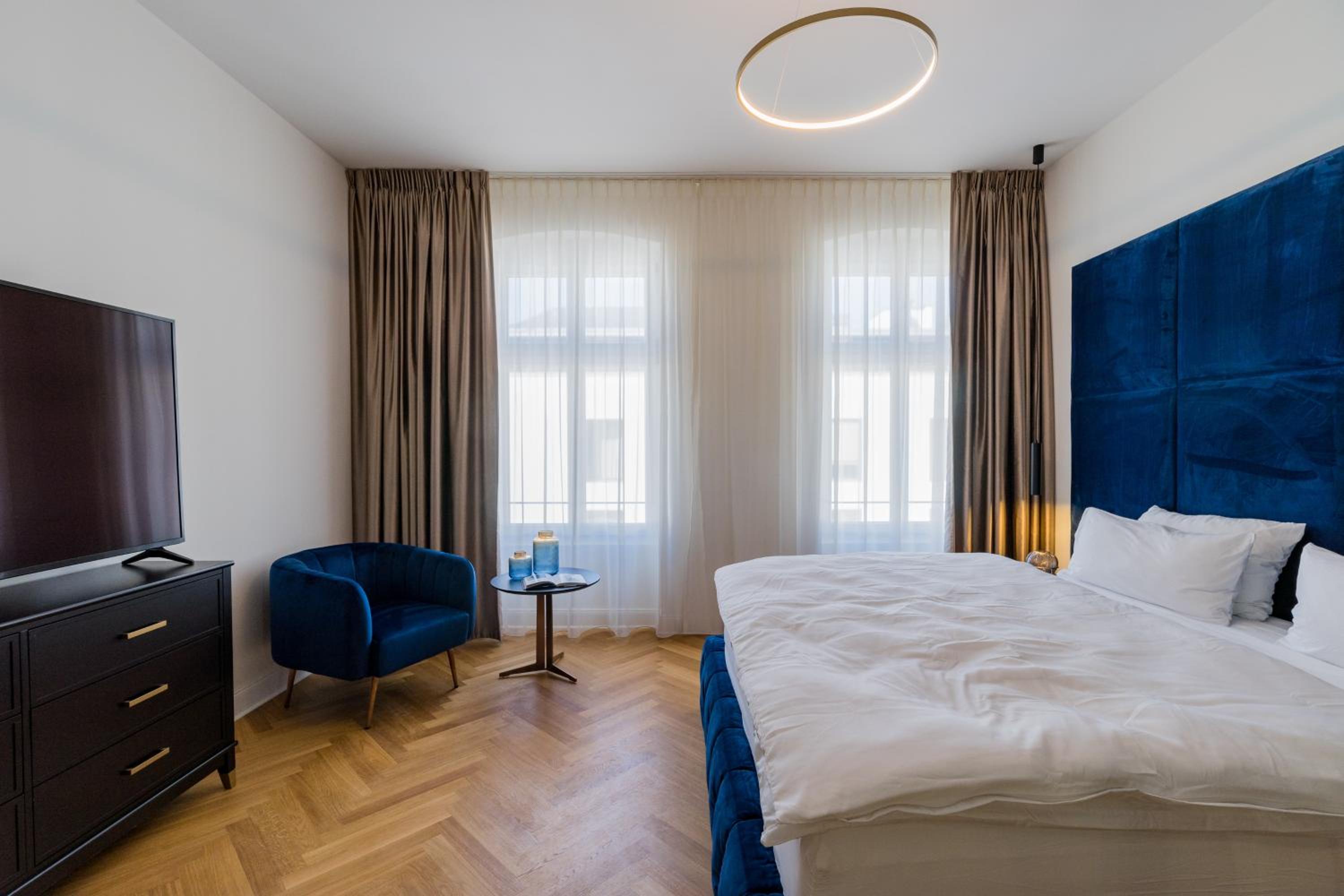 Spacious Apartments In Mitte- Feel The Citycenter