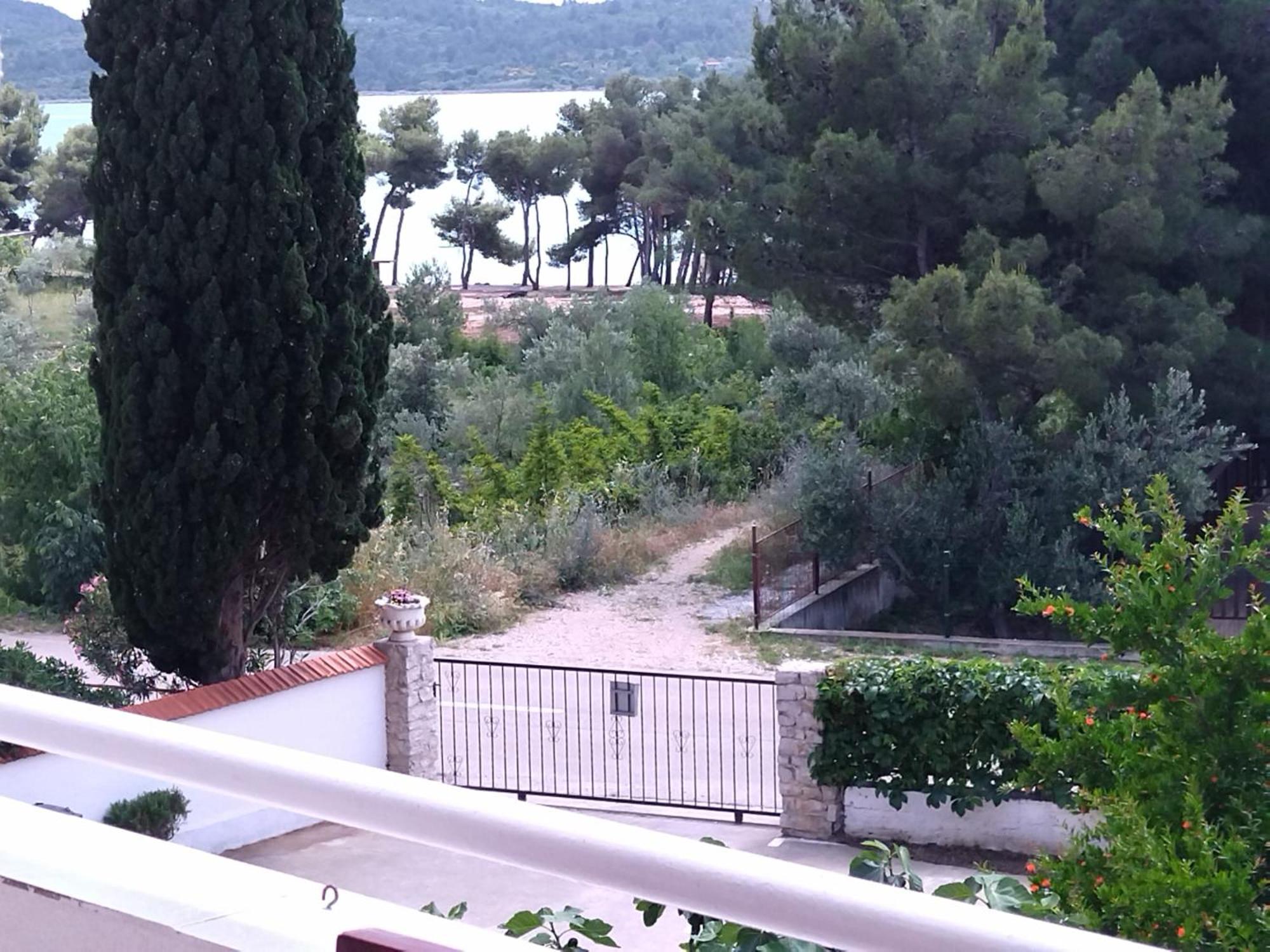 Apartments Villa Šeni