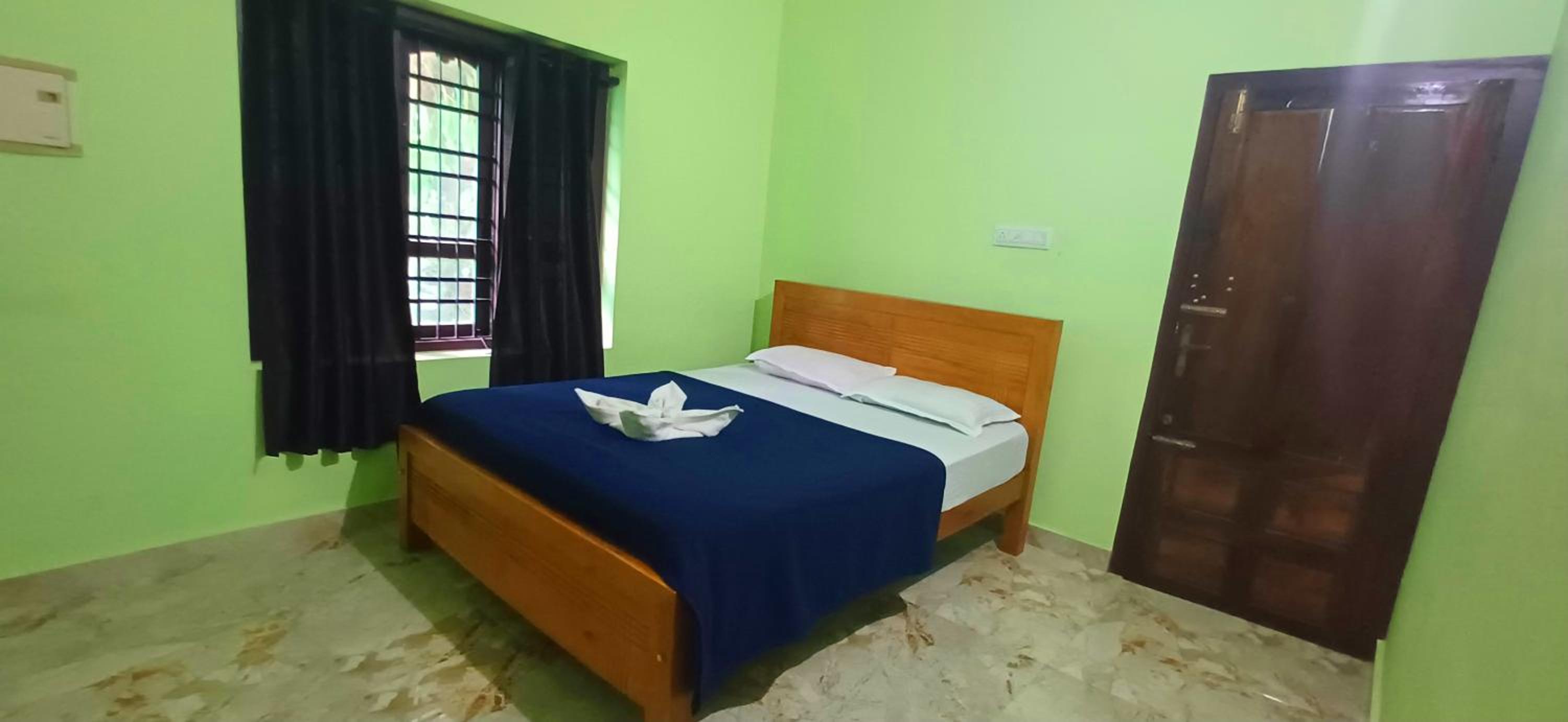 Empire HomeStay view 5