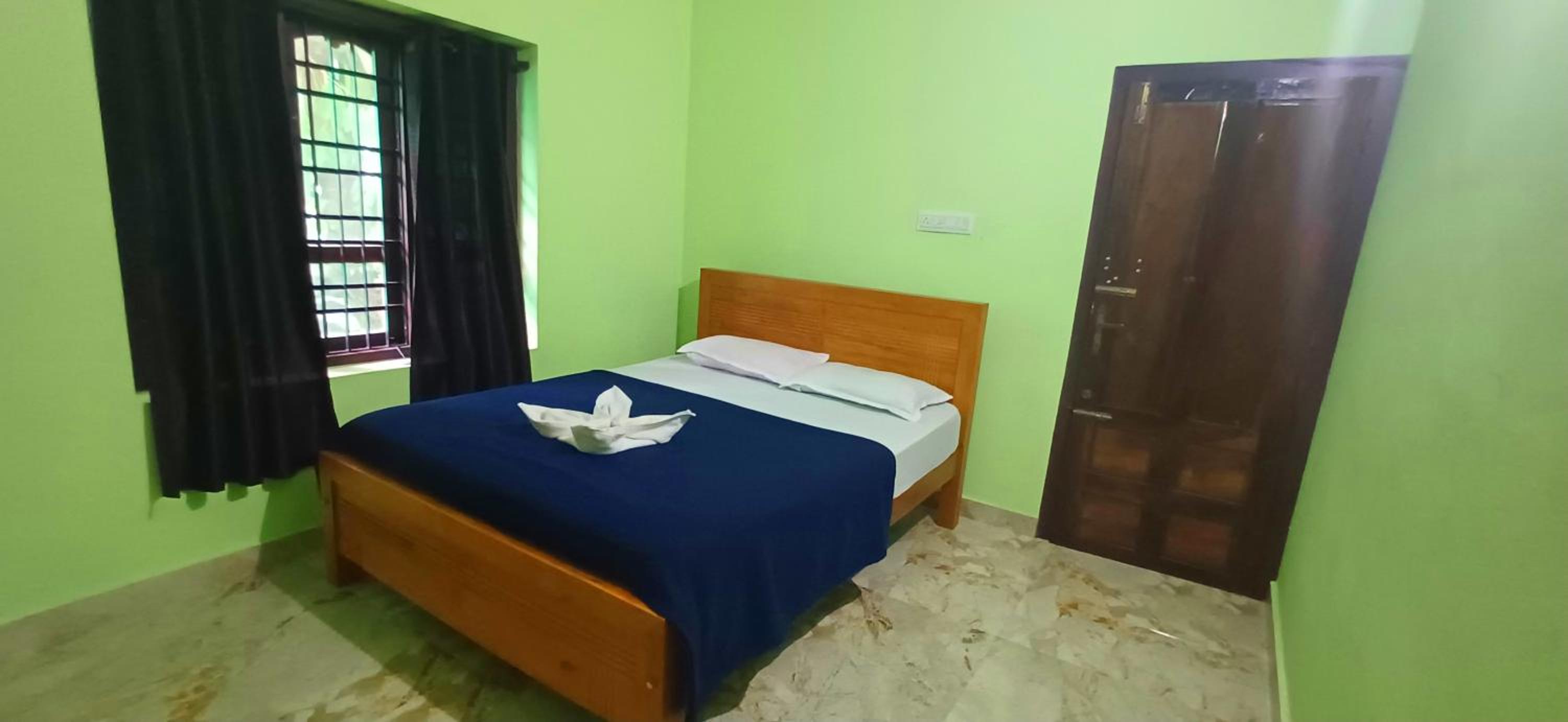 Empire HomeStay view 4