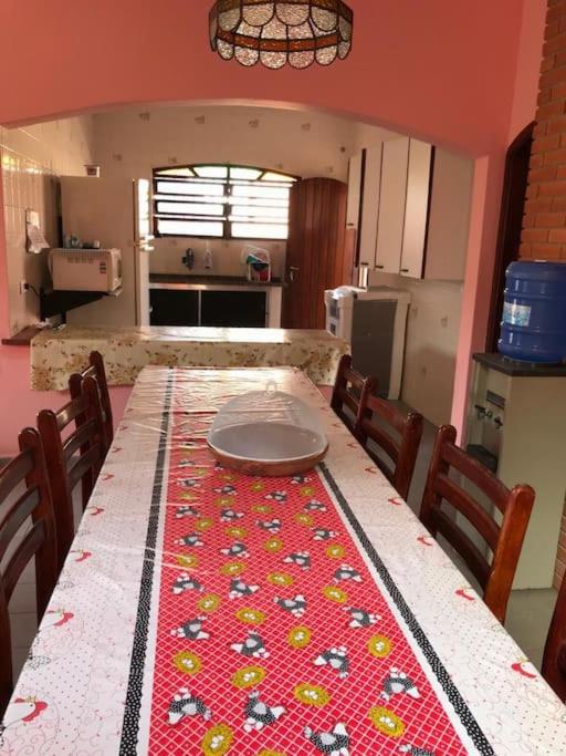 Casa grande com piscina, Itanhaém