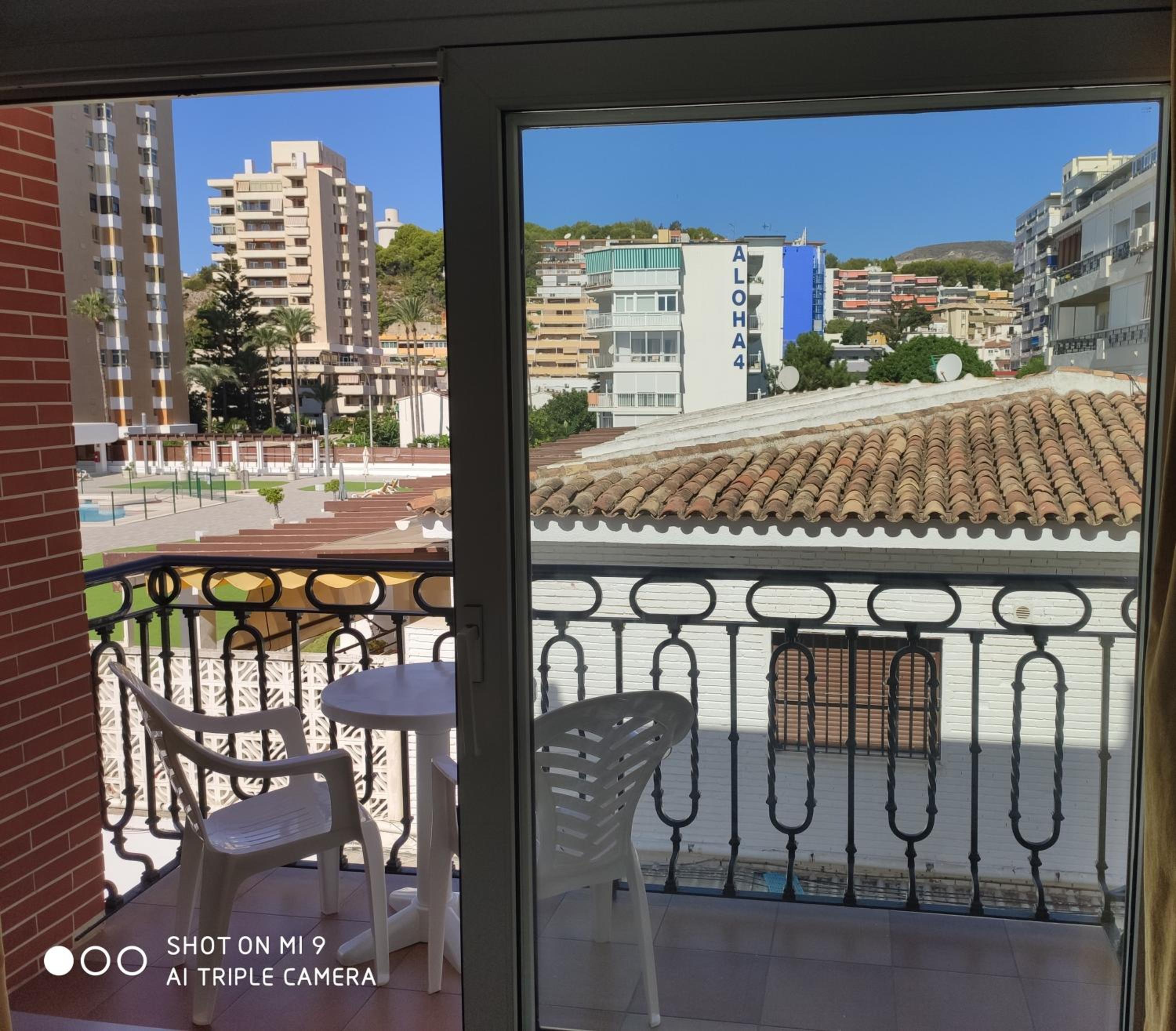 Apartamentos Leonor Carihuela
