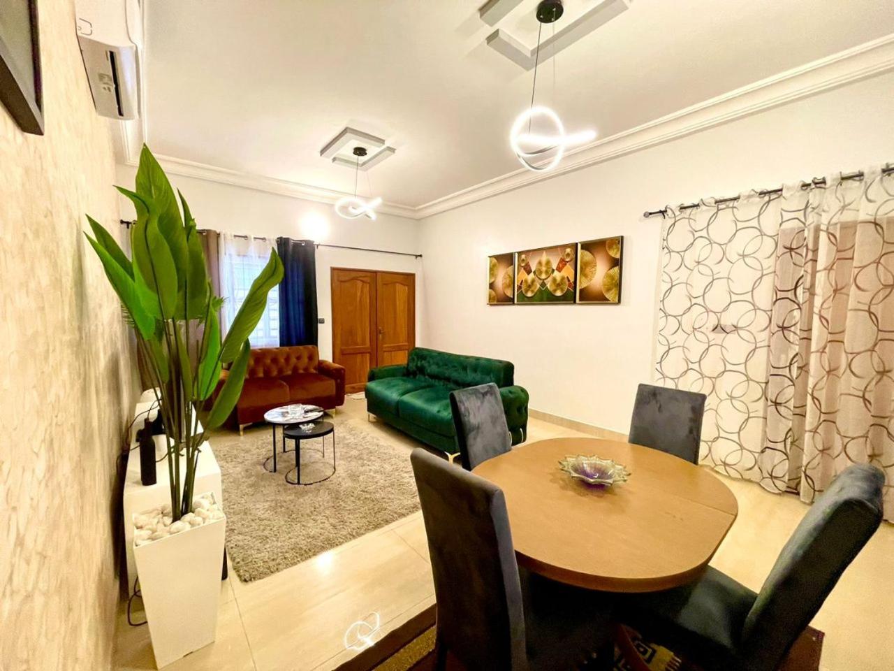*Appartement meublé de type F3*