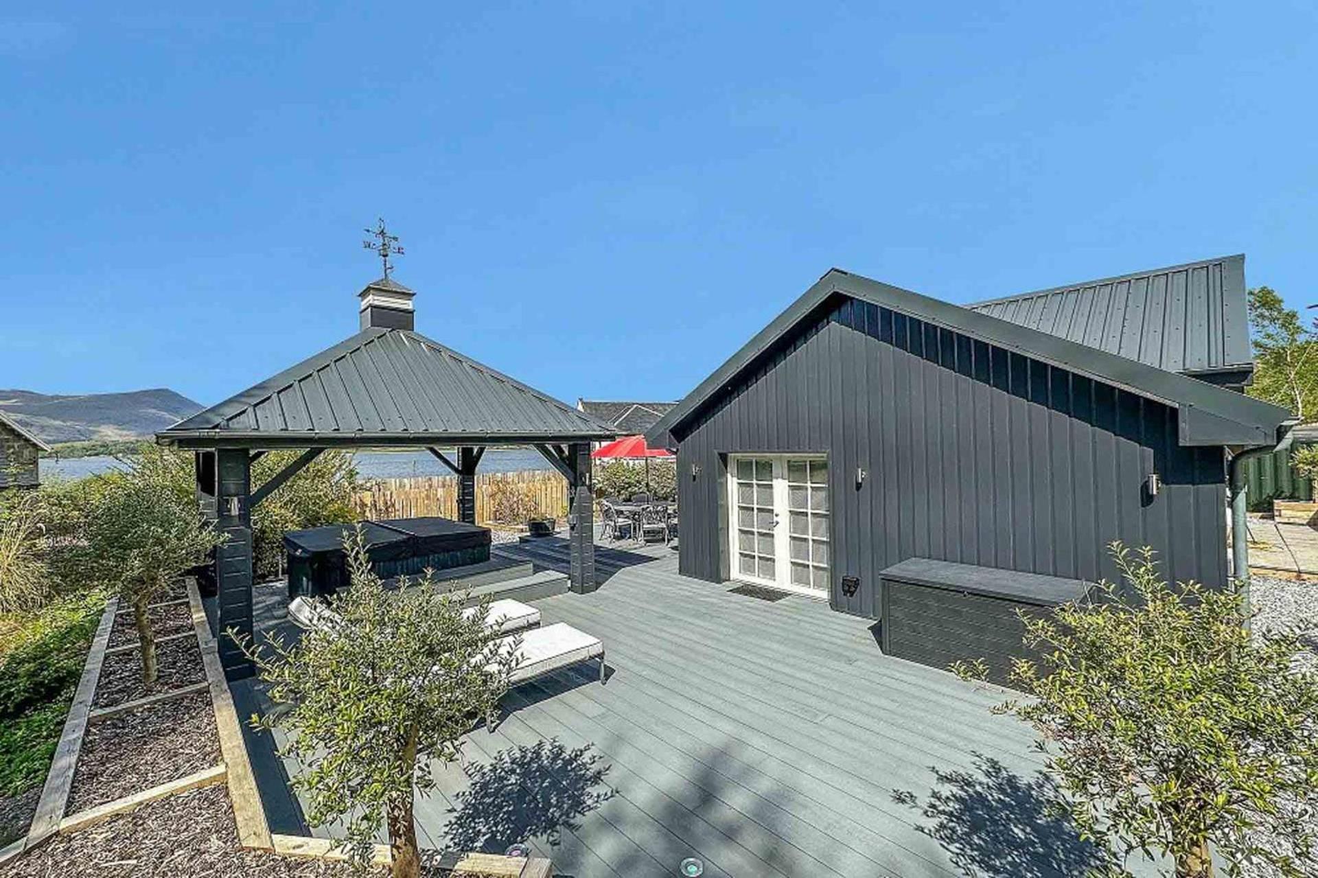Photo 32