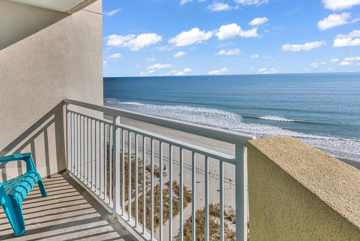 Hotel Bay Watch Resort 1203 - Perfect Oceanside Getaway - Image 1