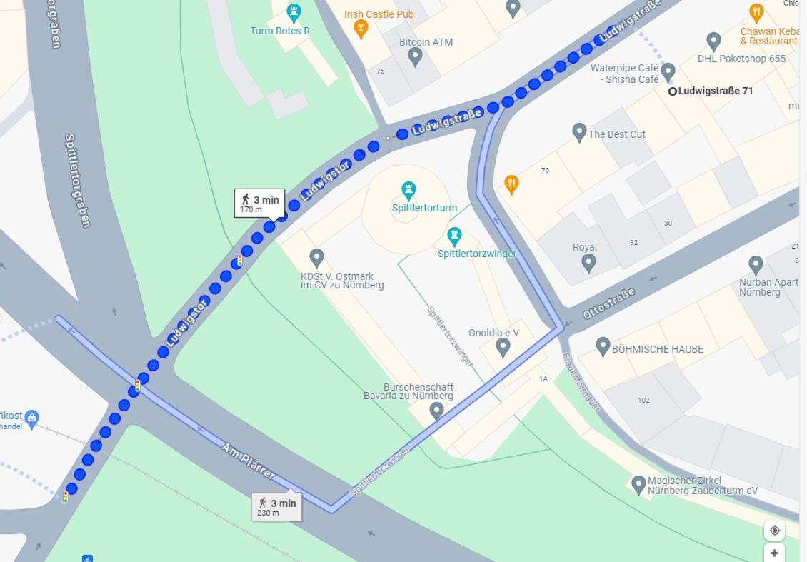 Altstadt - Exklusive 3-Zi-Wohnung für 6 Personen mit 90 qm, großer Dachterrasse, Parkplatz, WLAN