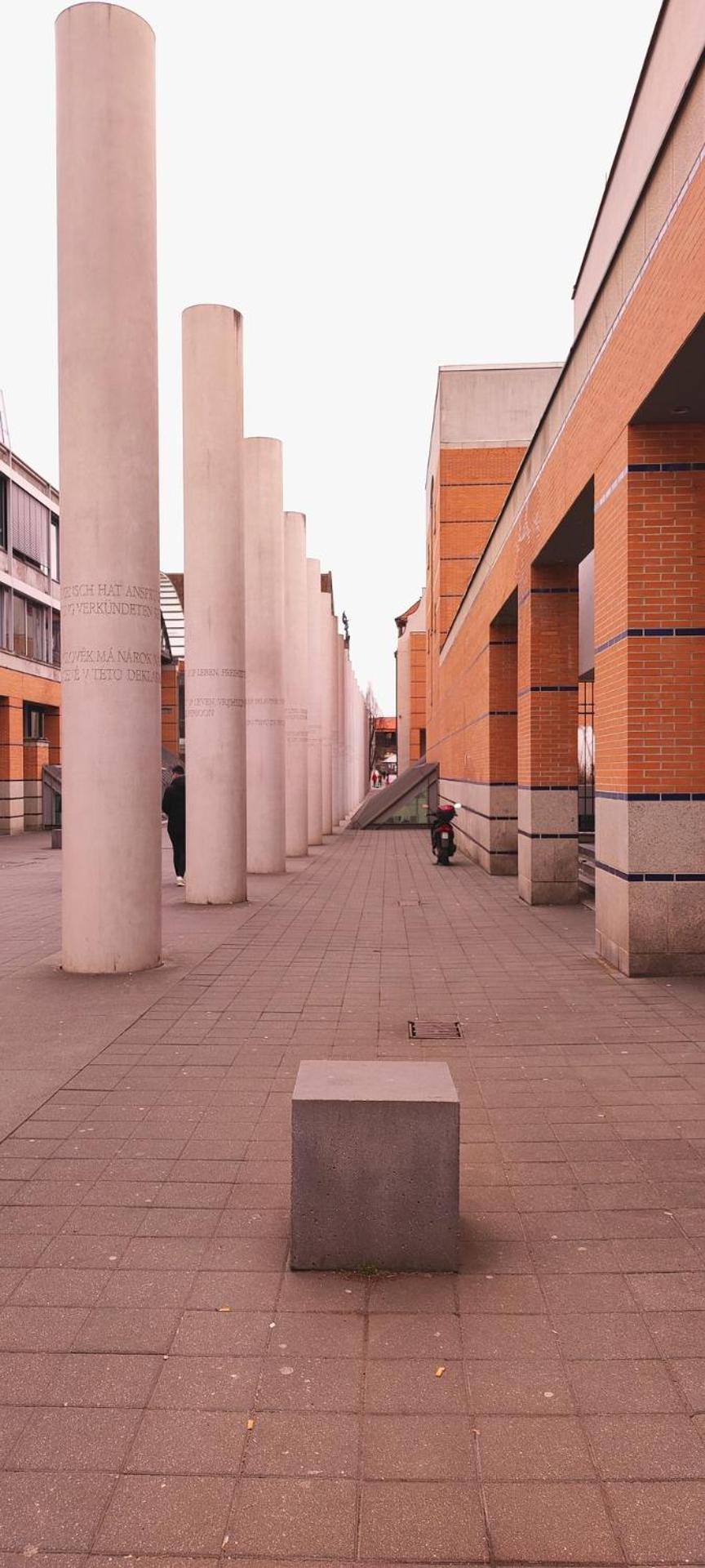 Altstadt - Exklusive 3-Zi-Wohnung für 6 Personen mit 90 qm, großer Dachterrasse, Parkplatz, WLAN