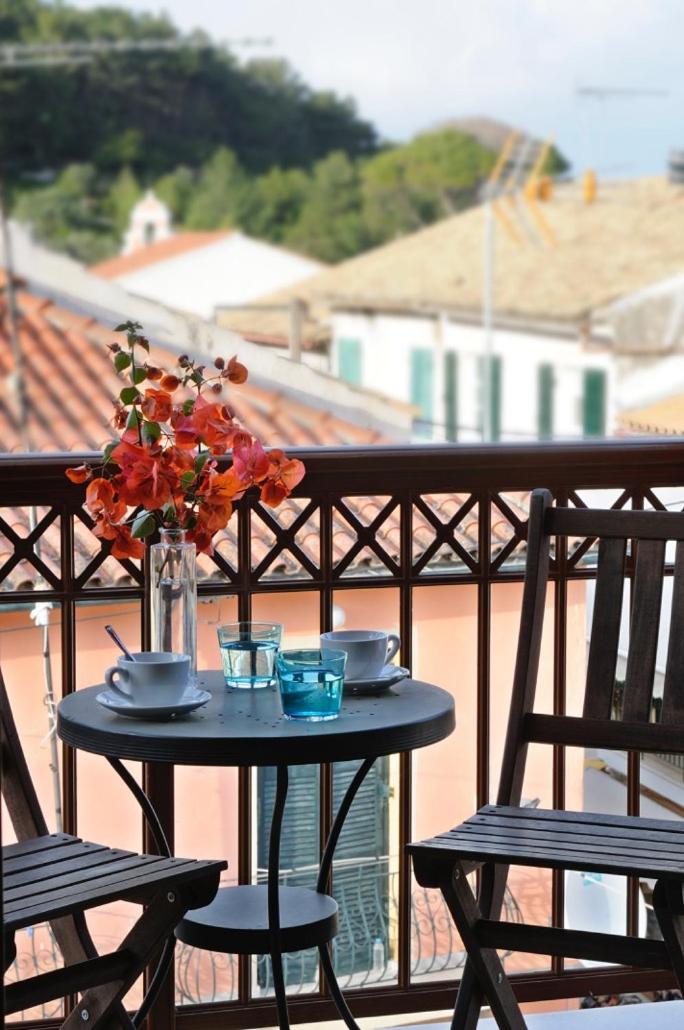 Anelina Paxos Residences ( Nafsika Apartment) photo 4