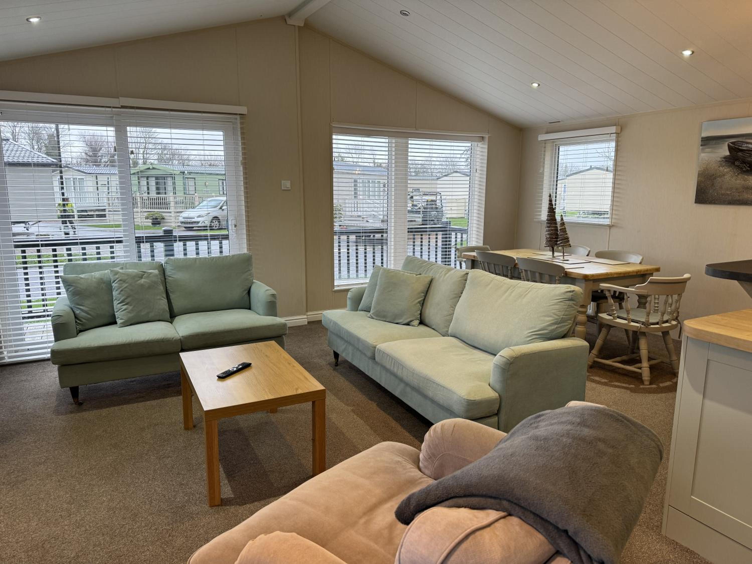 Lakeview Lodge