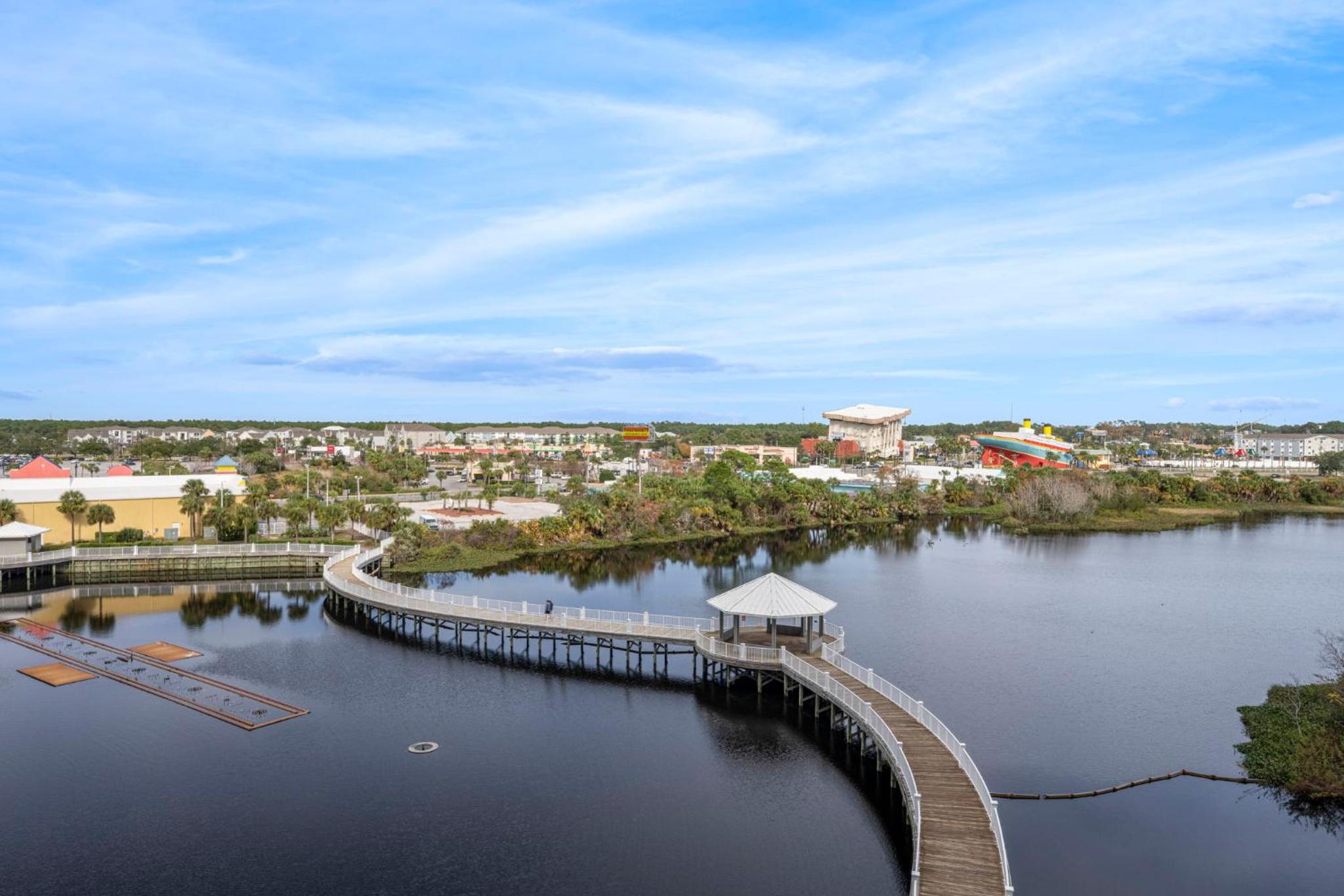 Laketown Wharf #512 by Nautical Properties view 4