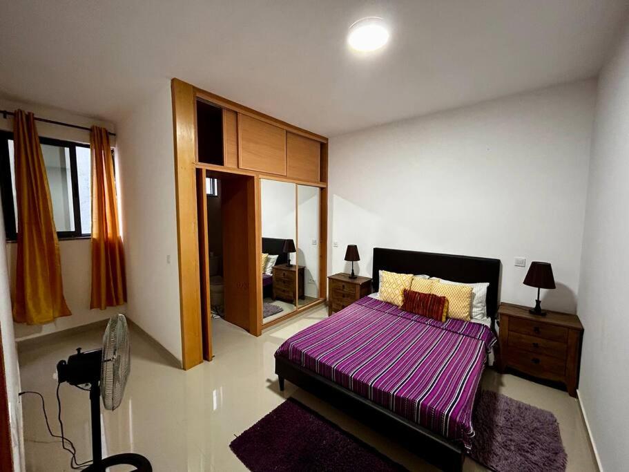 Modern Apartment in Praia Baixo - 1 min Walking to Beach