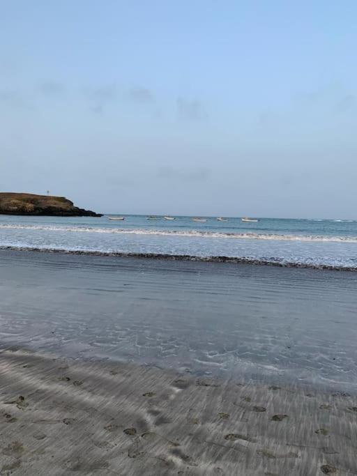 Modern Apartment in Praia Baixo - 1 min Walking to Beach