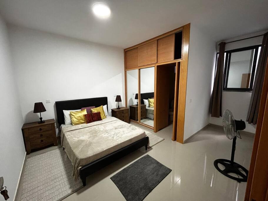 Modern Apartment in Praia Baixo - 1 min Walking to Beach