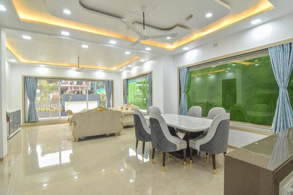 Royal Paradise Villa