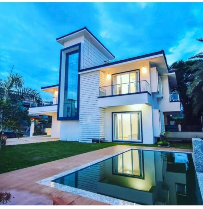 Royal Paradise Villa