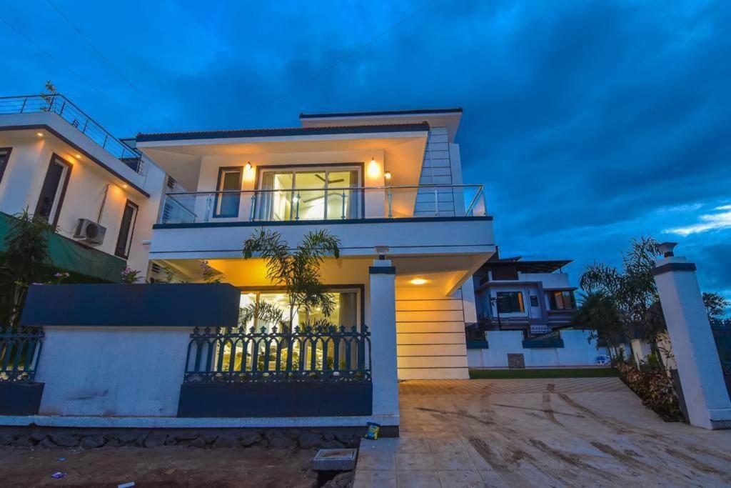 Royal Paradise Villa