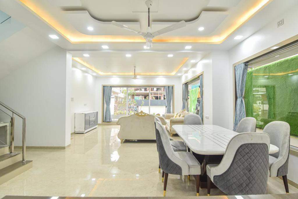 Royal Paradise Villa
