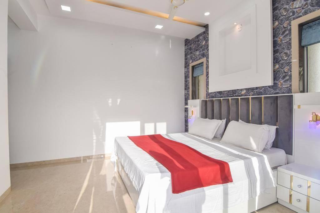 Royal Paradise Villa