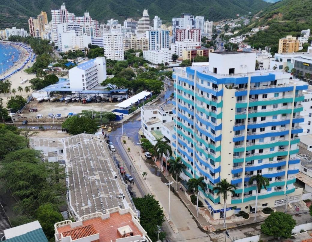 El Rodadero, Apartamento Familiar a 3 minutos de la playa, piscina , parqueadero