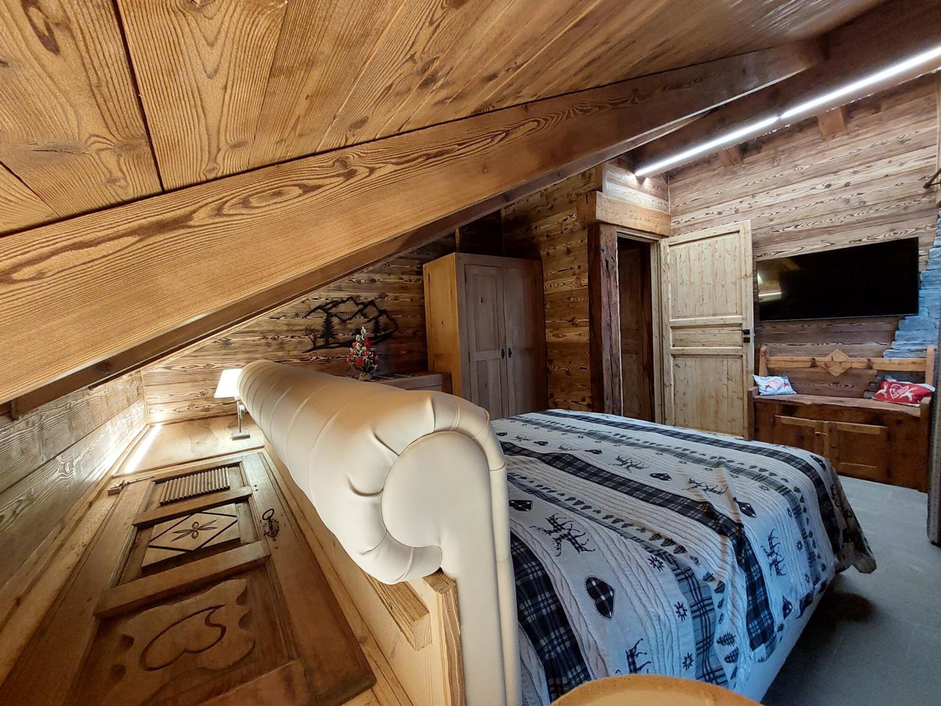 Les Tours - Property Image 4