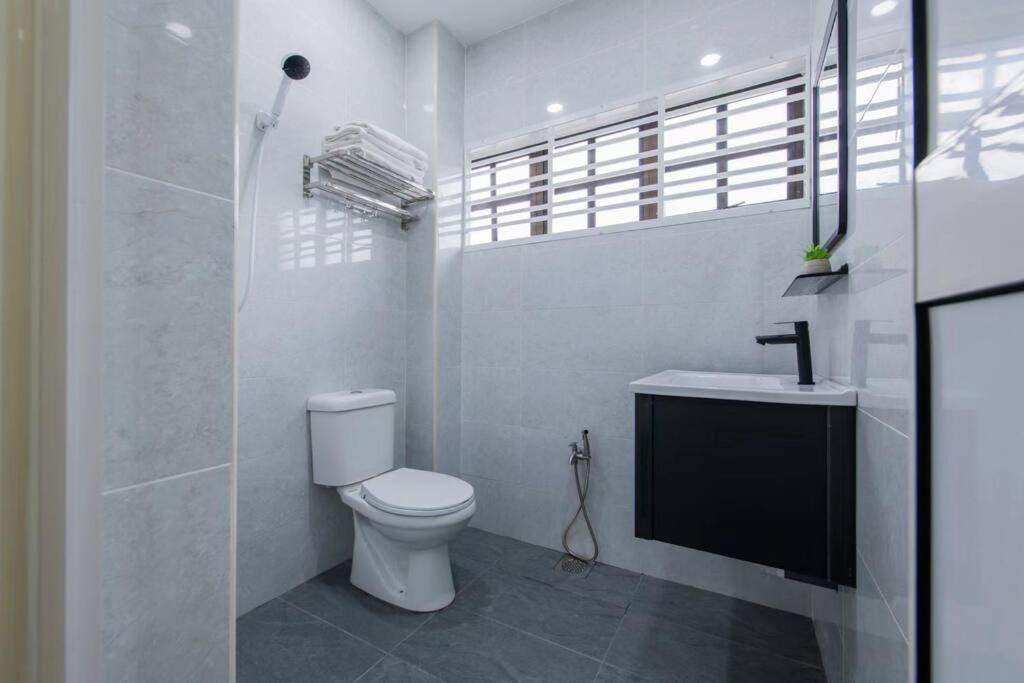 DonDonDonny House 3Br Near Jonker@Heritage(9pax) photo 8