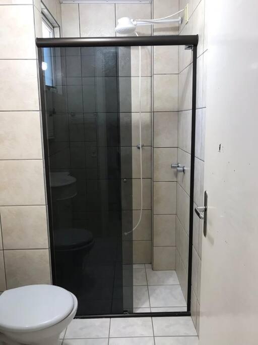 Apto em condomínio no centro de Bombinhas, próximo da praia