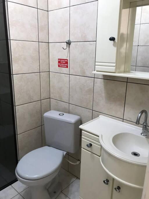 Apto em condomínio no centro de Bombinhas, próximo da praia