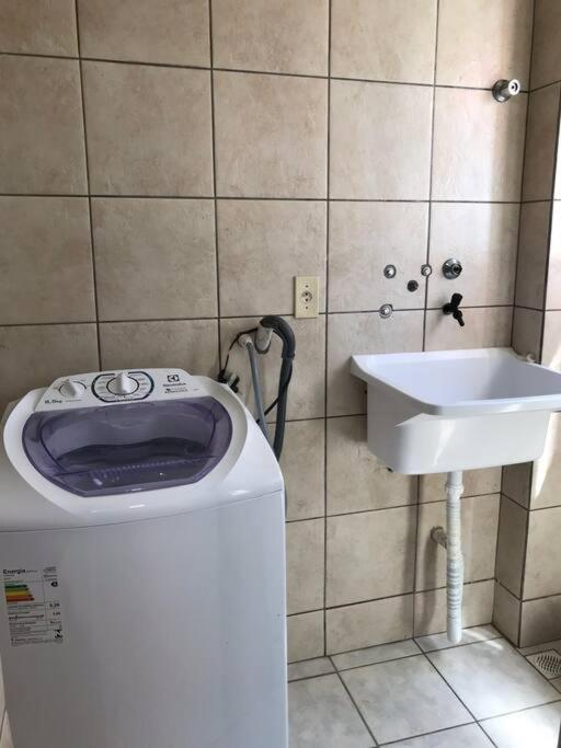 Apto em condomínio no centro de Bombinhas, próximo da praia