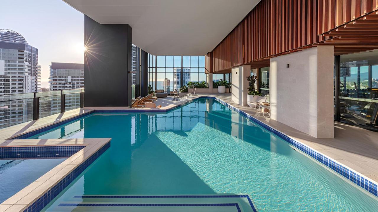 River and Ocean View Luxury 2BD Apt amazing Location