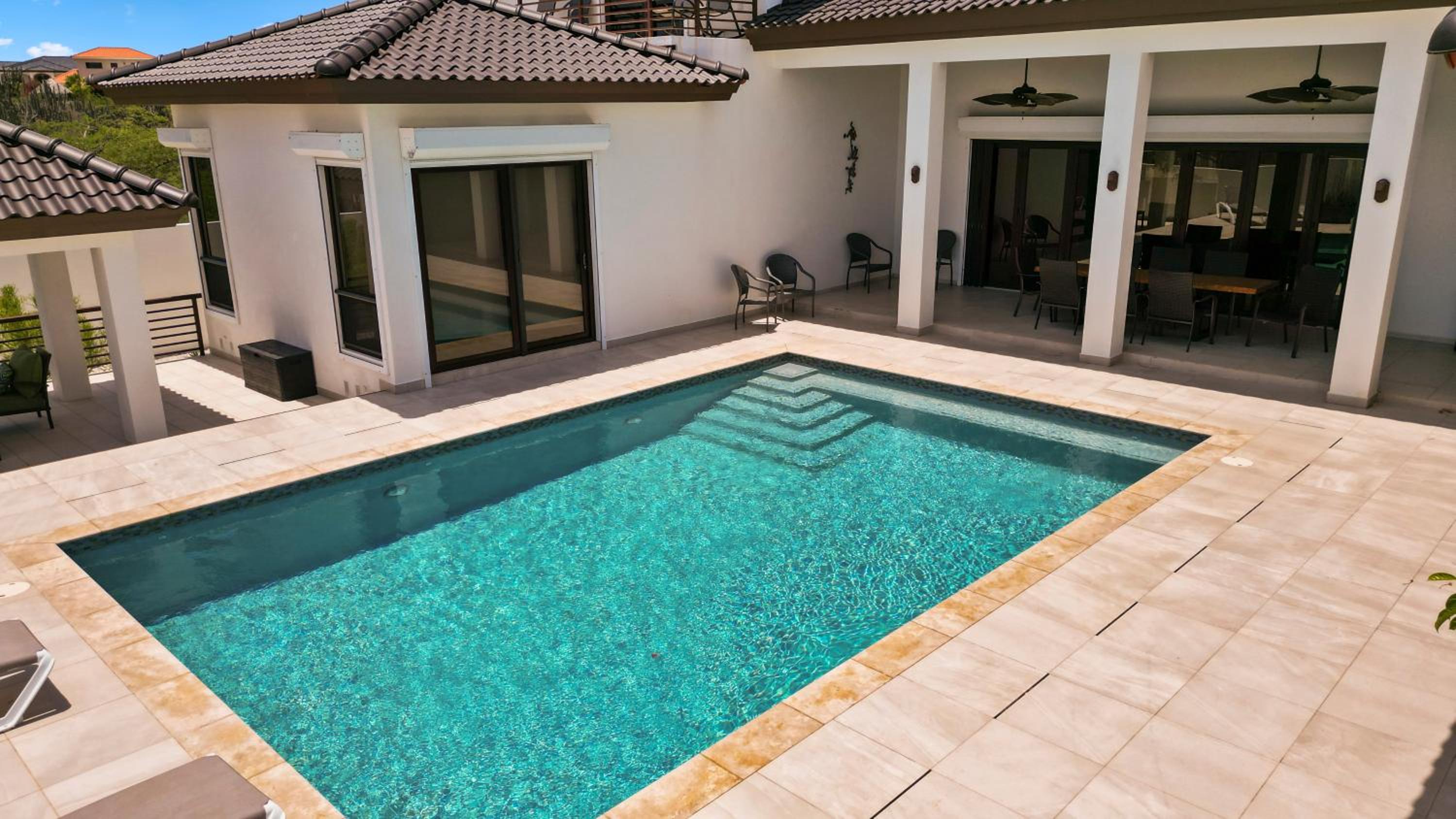 Arashi Palm Villa
