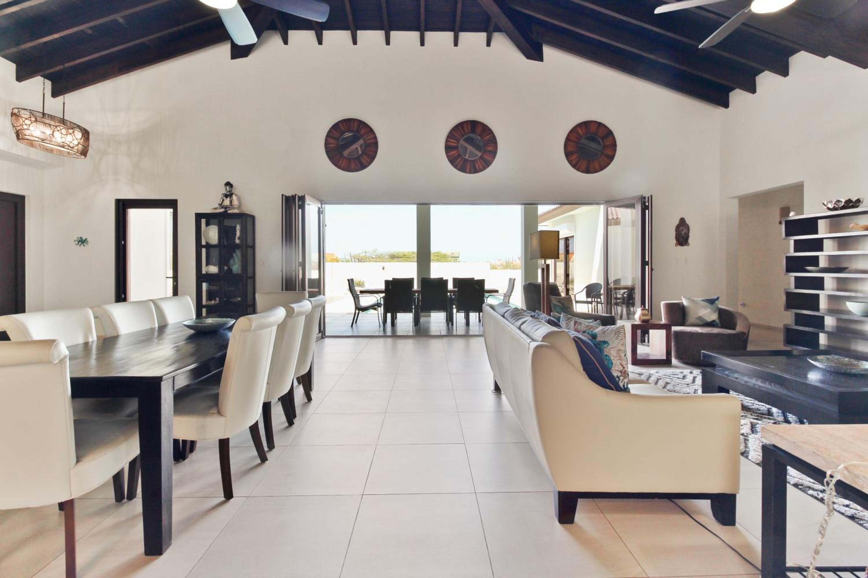 Arashi Palm Villa
