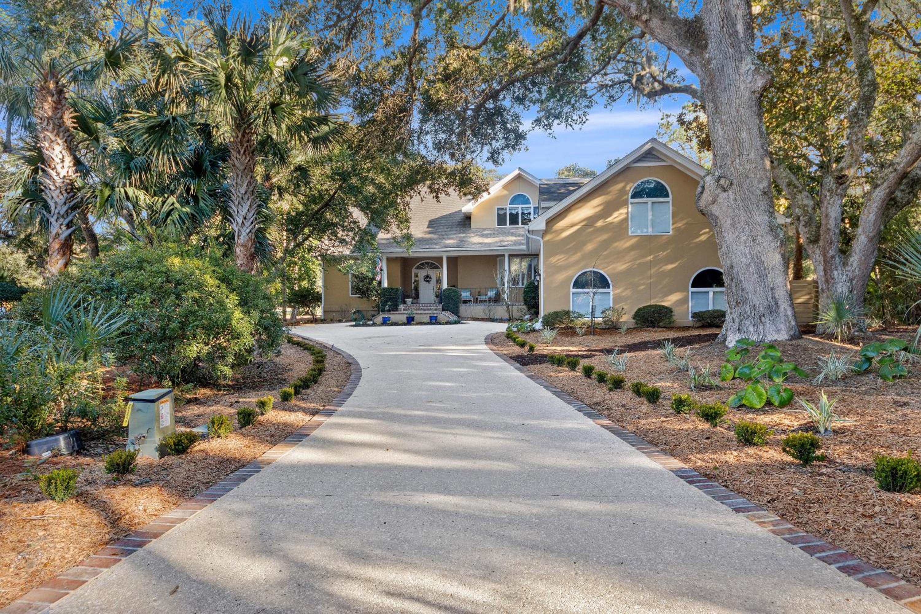 TB127: 127 Turnberry Drive view 5