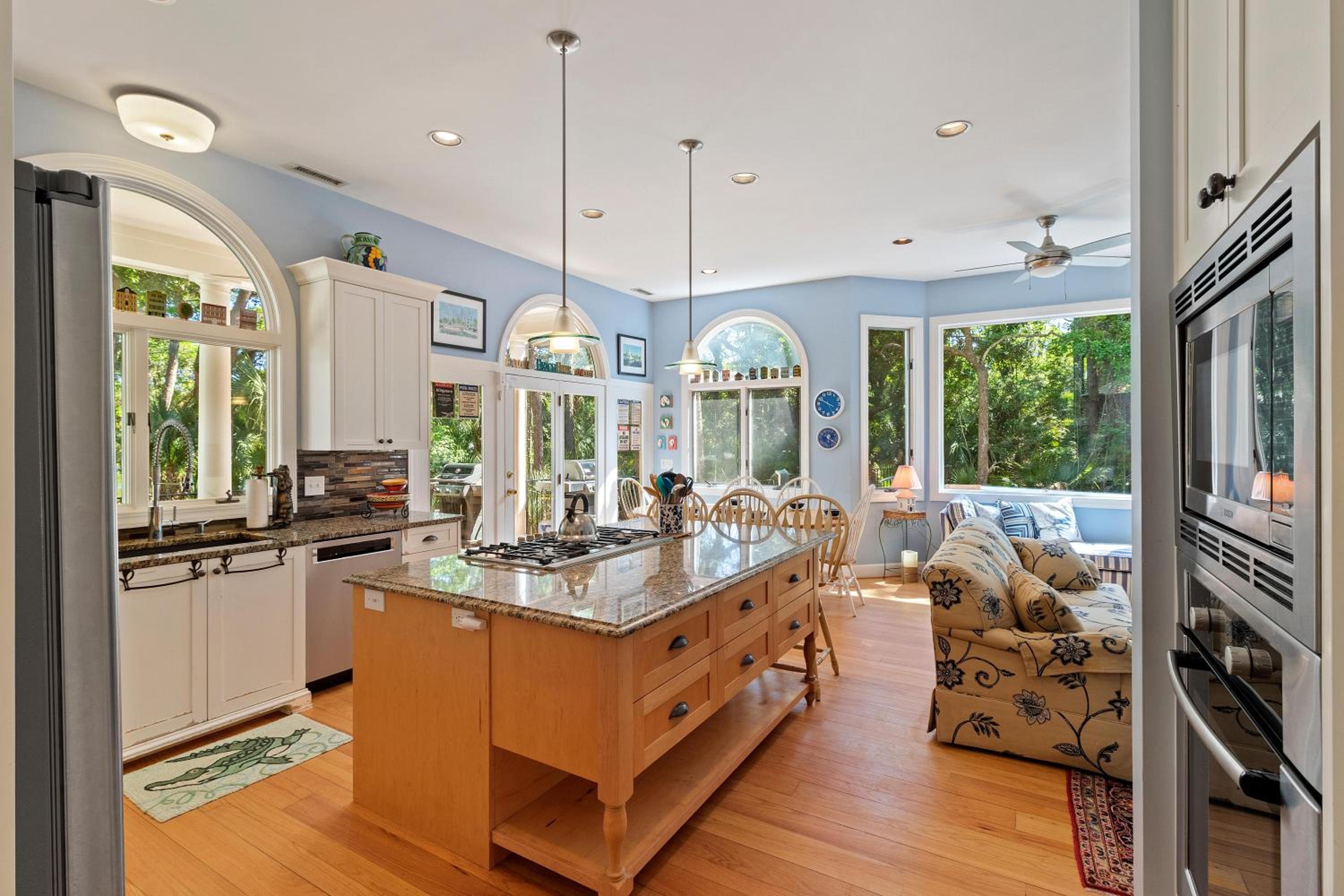 TB127: 127 Turnberry Drive view 4