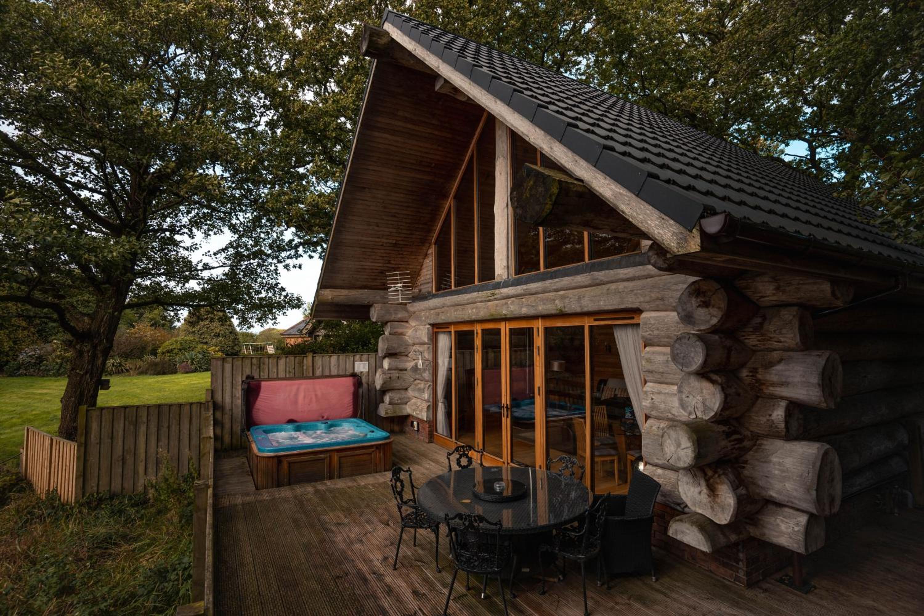 Alder Lodge with Hot-tub view 3