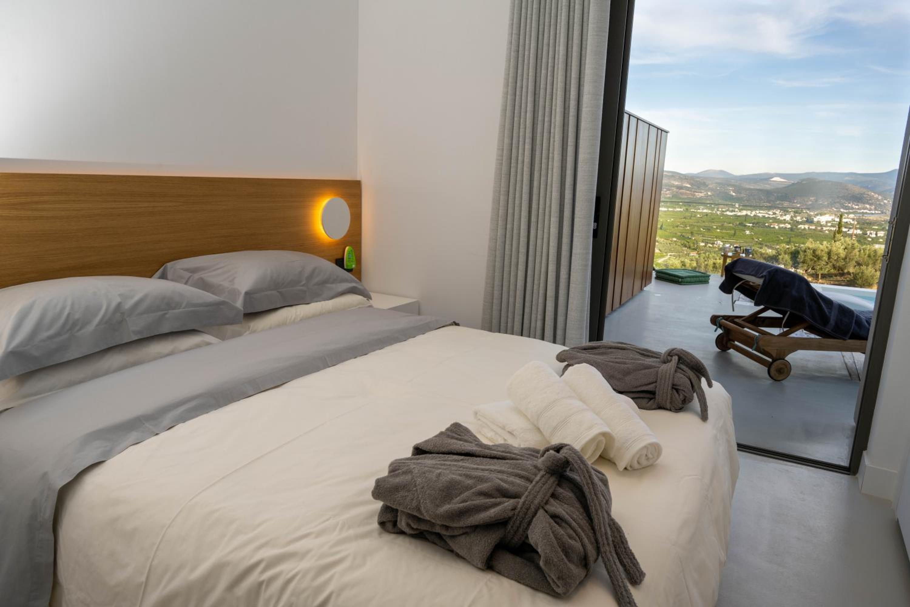 AZIZA luxury suite photo 5