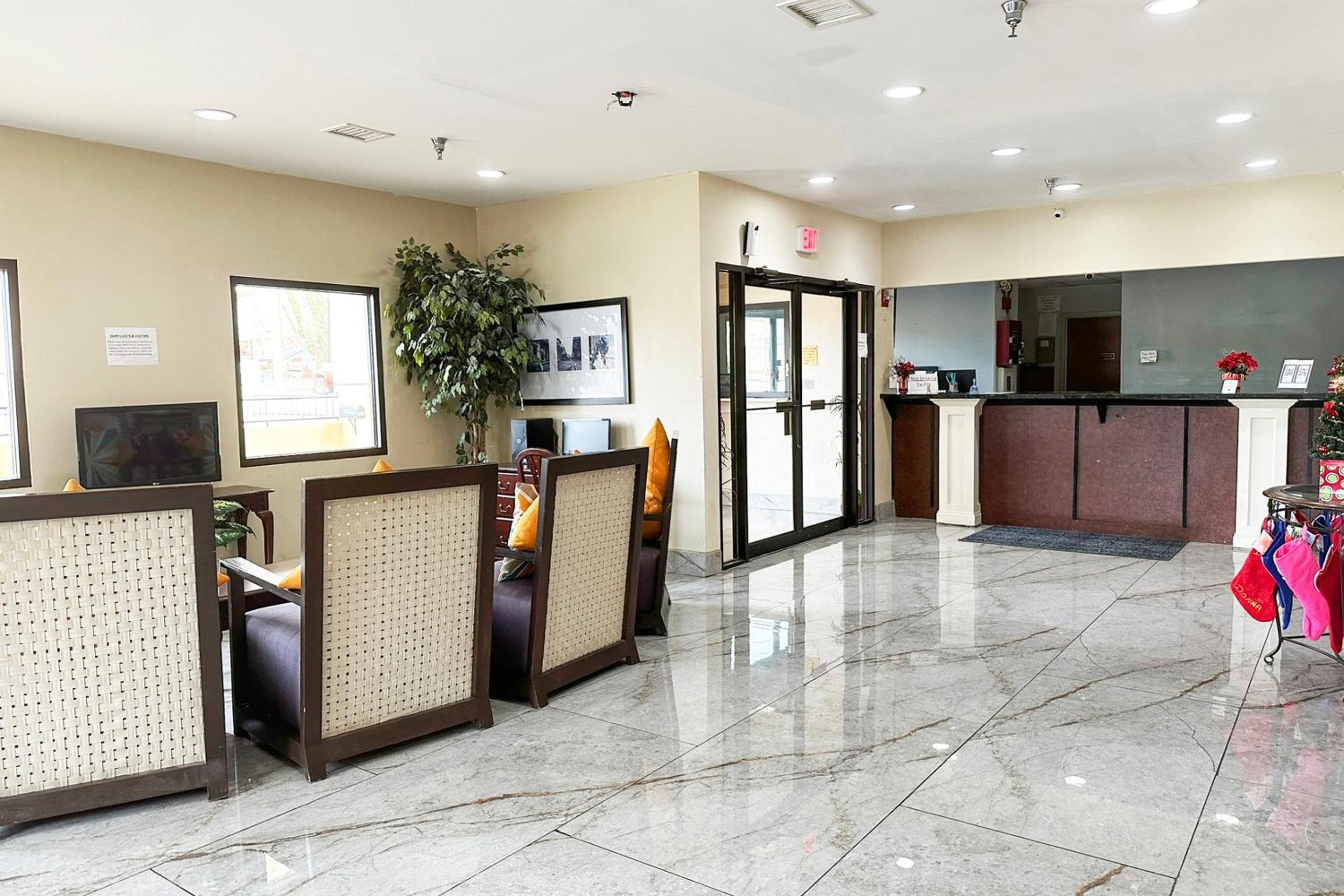 OYO Hotel Rome West GA view 5
