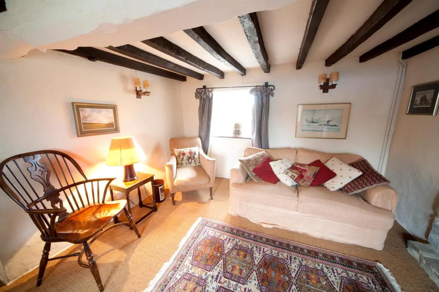 Afton Thatch: Beautiful Thatched Family Cottage view 4