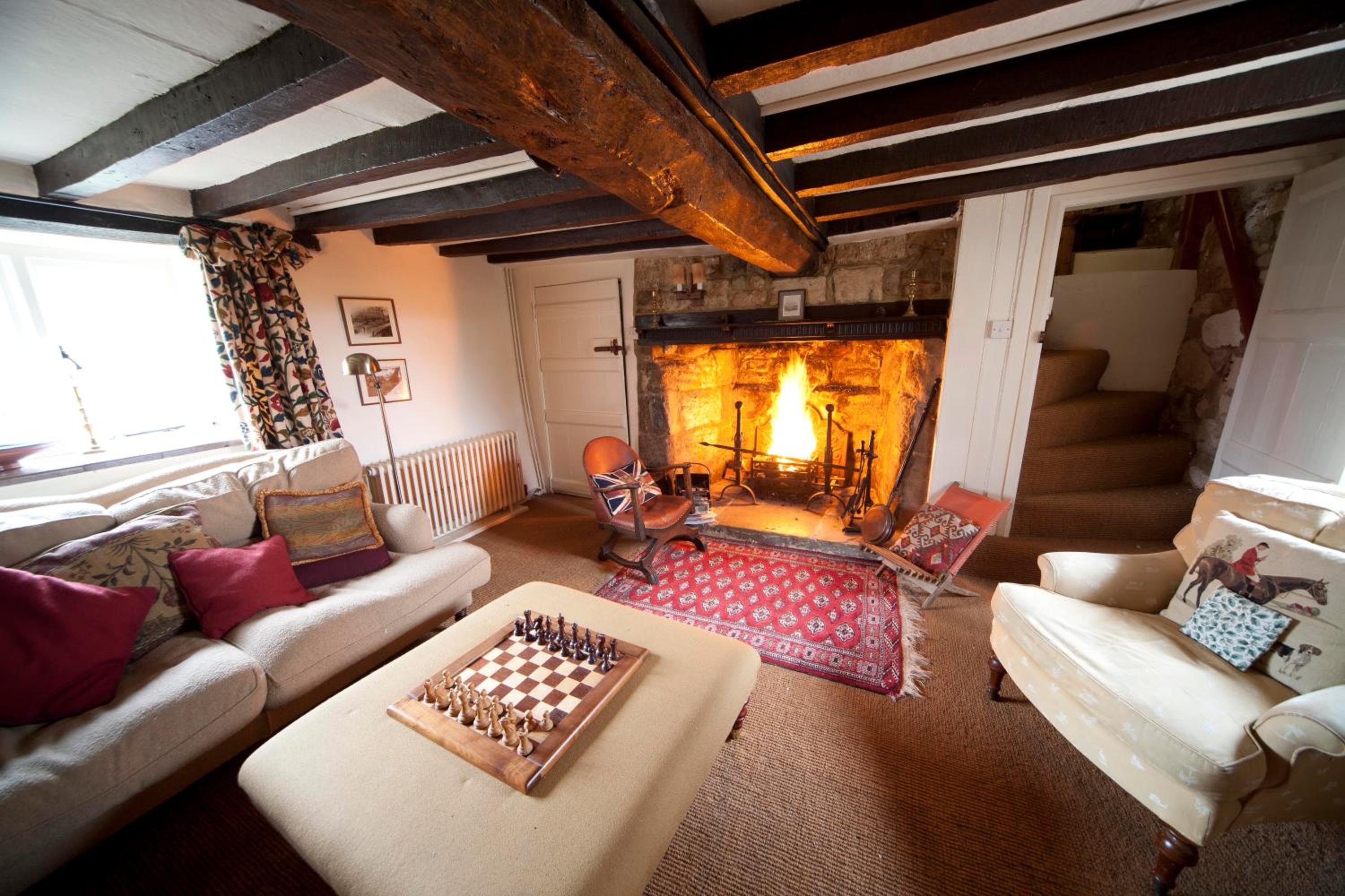 Afton Thatch: Beautiful Thatched Family Cottage view 2