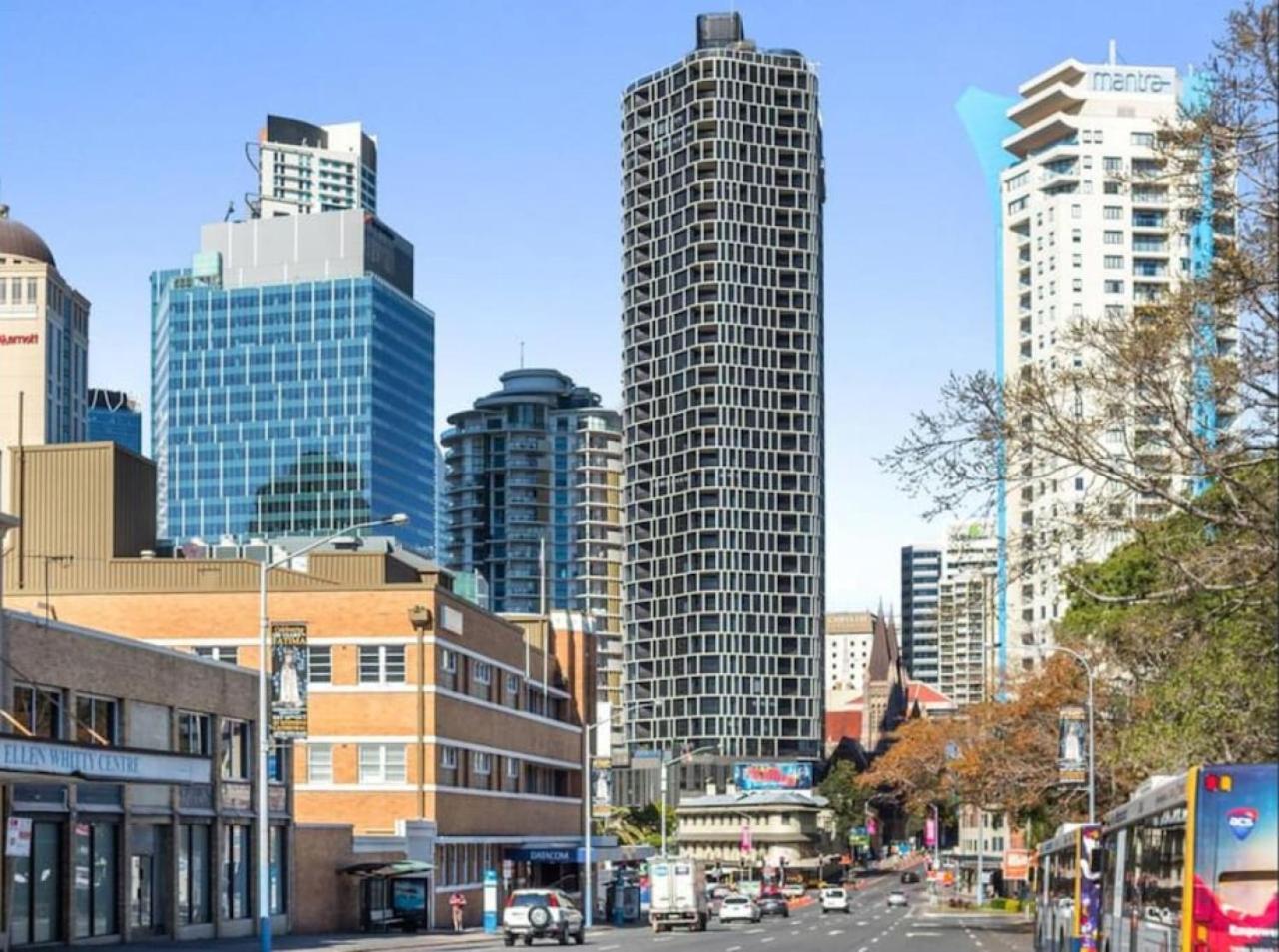 Stunning 1BD Haven with Panoramic City Views