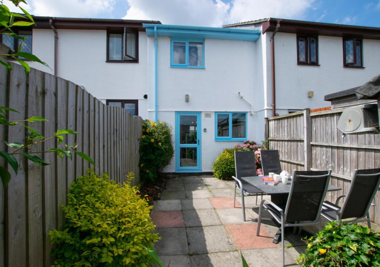 2 Bed in Padstow oc-p00254