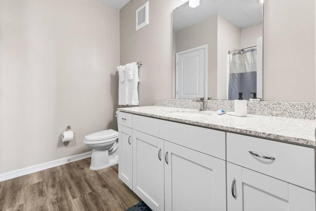 Contemporary Haven with Modern Amenities