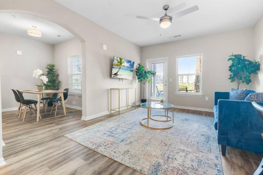 Contemporary Haven with Modern Amenities