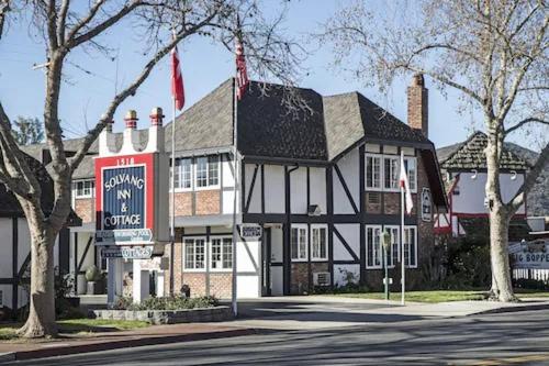 Solvang Inn & Cottages view 2