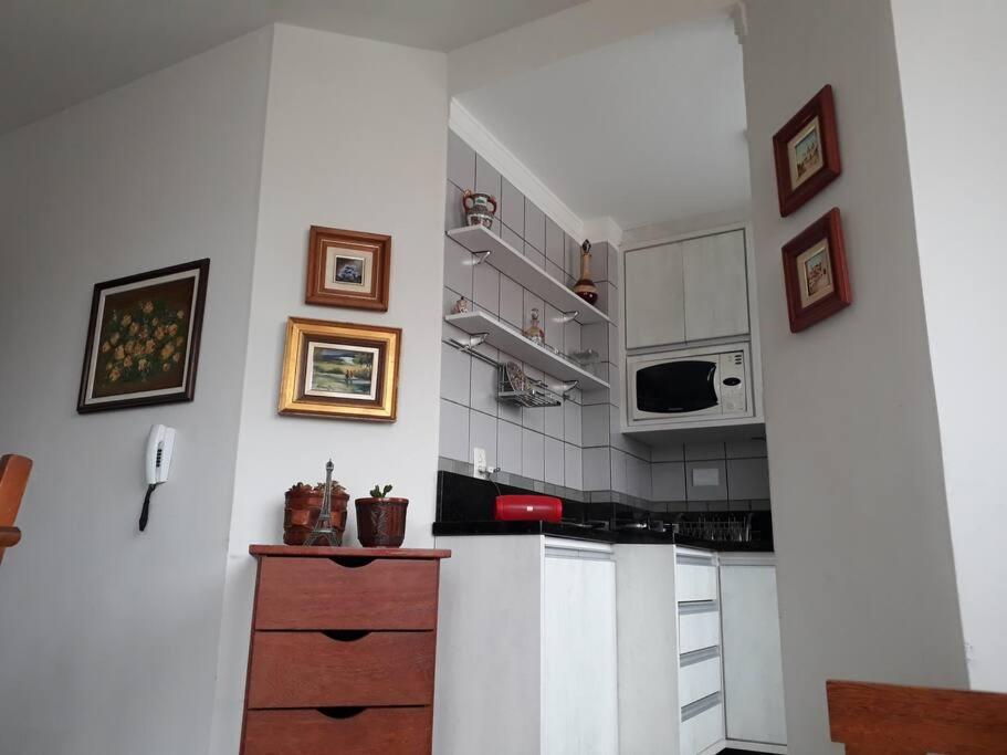 Apartamento confortável em Canasvieiras pertinho do mar.