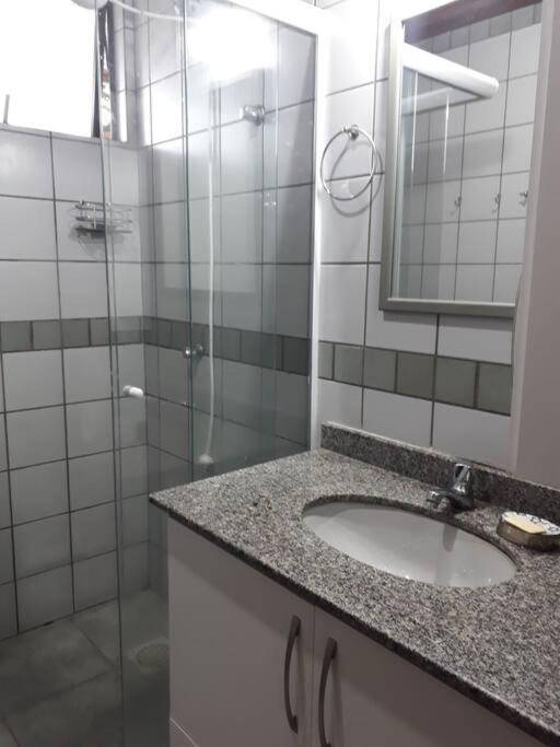 Apartamento confortável em Canasvieiras pertinho do mar.