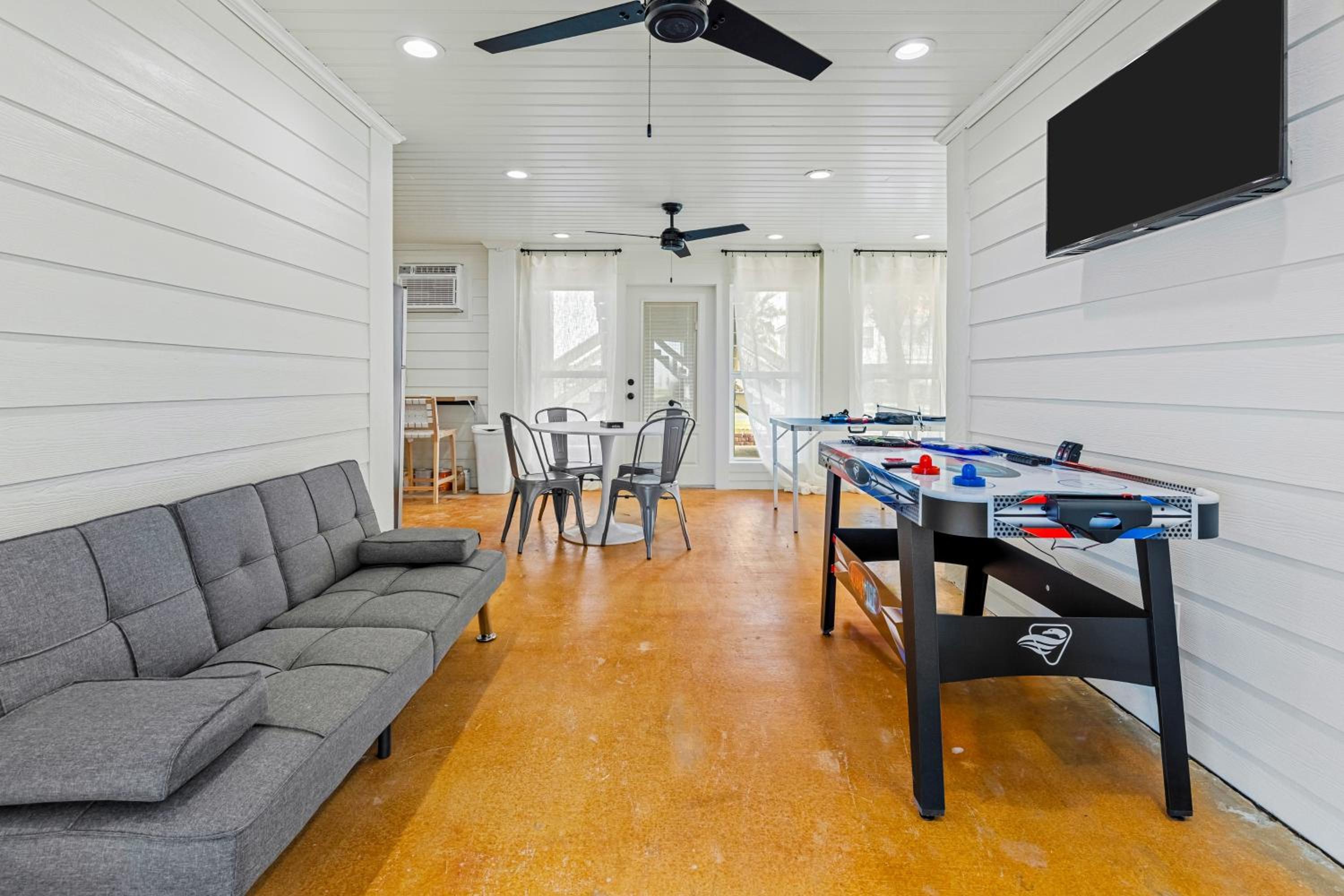 Bring Your Boat! Lake Charles Home with Dock and Lift